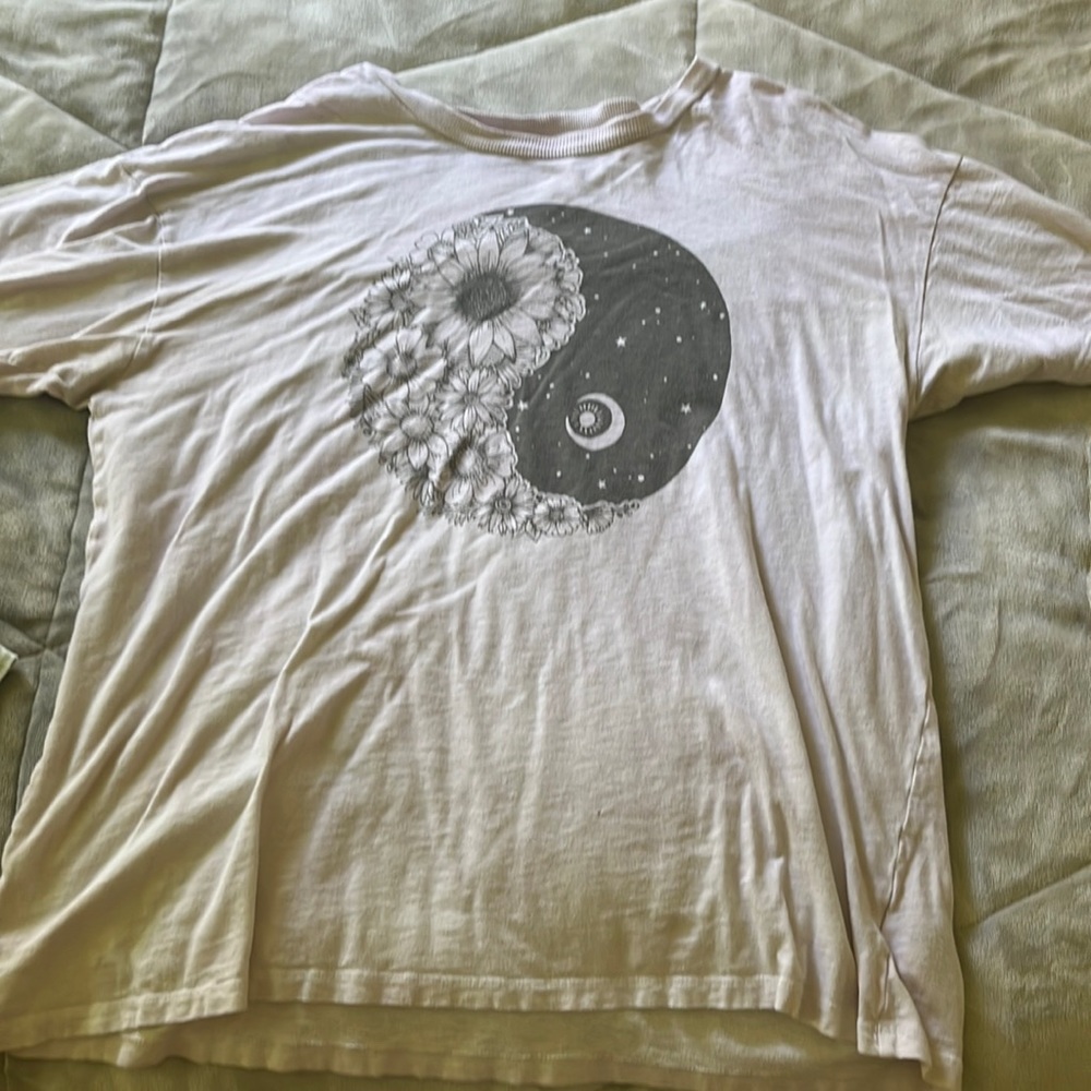 American Eagle Graphic Tee